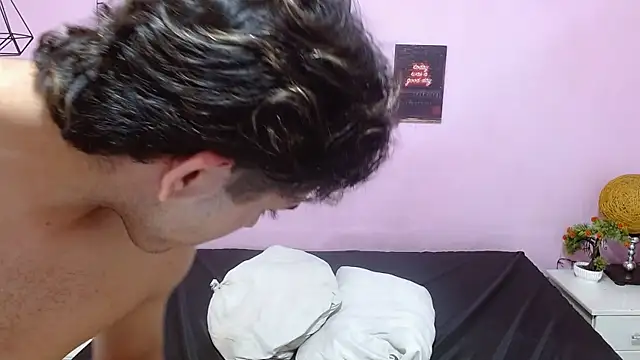 Chatroom XXX en direct de zayne_lyon