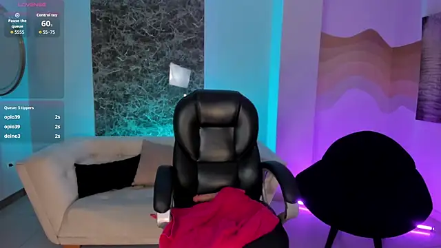 XXX chat uživo modela MorganHicks