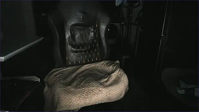 Hugealphabeast Show in webcam