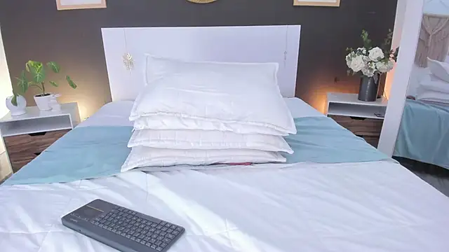 VioletPaket's Live XXX Chat