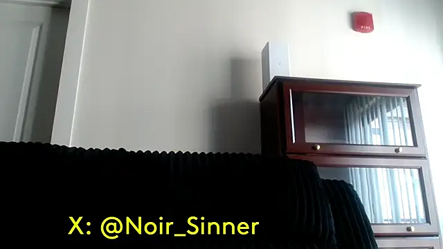 sinnernoir's Live XXX Chat