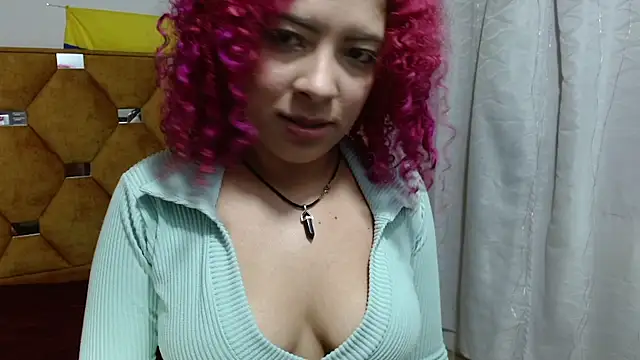Онлайн чат XXX LITTLEJULES