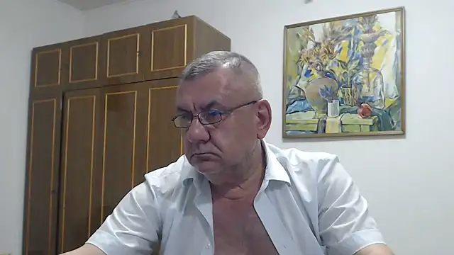 Онлайн чат XXX machomale3