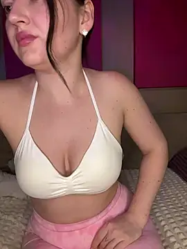 RoseViki's Live XXX Chat