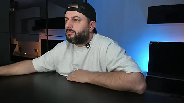 Chatroom XXX en direct de DravenPeak