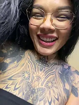 Chat +18 de madyson_fox ao vivo