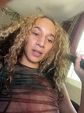 Shuggabutt's Live XXX Chat