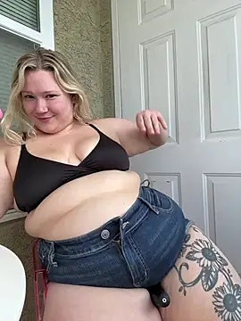 PiggyRose live XXX chat