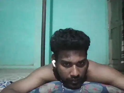 Pertunjukan Kamera Web Tamilgud23