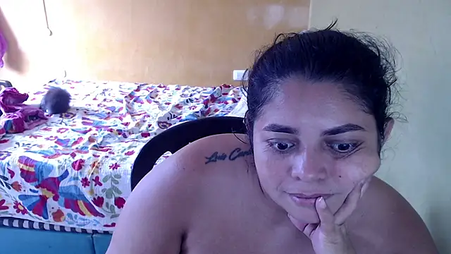 แชท XXX สดของ yulieth_bbw