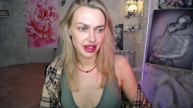 Chatroom XXX en direct de NickyAdamidi