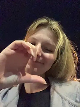 XXX chat uživo modela MaryHiggins