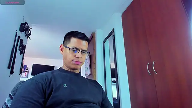 _John_Boy_ Adlı Modelin Canlı XXX Sohbeti
