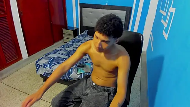 efrain_boy Live XXX Chat