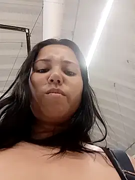 Czat XXX na żywo – LaDiabla_31