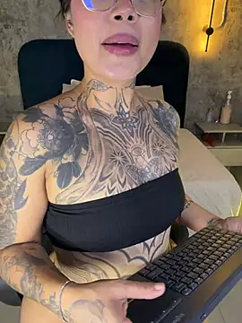 Chatroom XXX en direct de madyson_fox