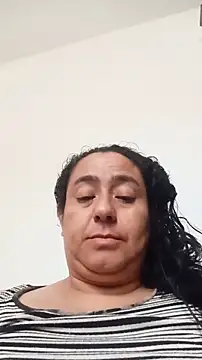 agathaxxx-69 Adlı Modelin Canlı XXX Sohbeti