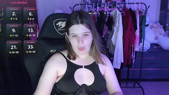 AmyVibess Adlı Modelin Canlı XXX Sohbeti