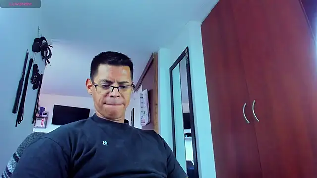_John_Boy_ Adlı Modelin Canlı XXX Sohbeti