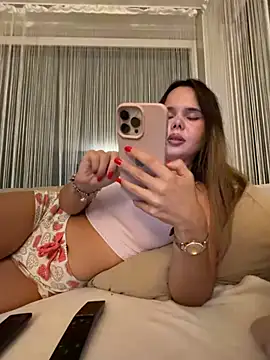 Chat +18 de TheCinderella ao vivo