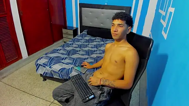 efrain_boy Live XXX-chat