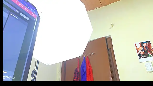 AlexandraCambell Chat XXX in diretta