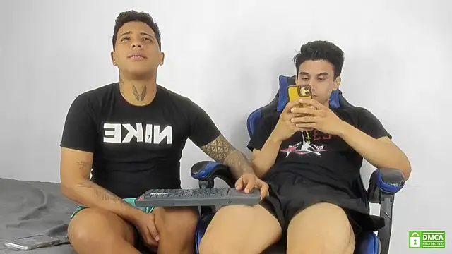 Živý XXX chat Alejandro_and_Deiby