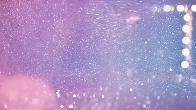 PrincessKikiZa élő XXX-chatje