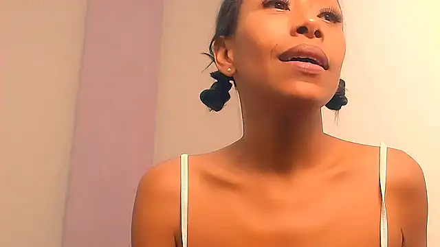monserrath_bitch_naughty's Live XXX Chat