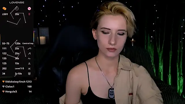 _Shadow_devil__ élő XXX-chatje