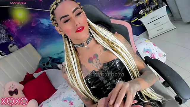Nella_Dolls' Live XXX Chat