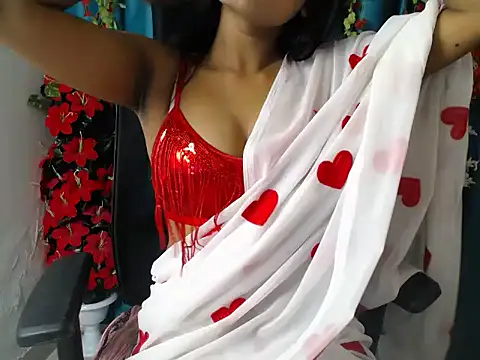 Naughtyy_Ranii01 Chat XXX in diretta