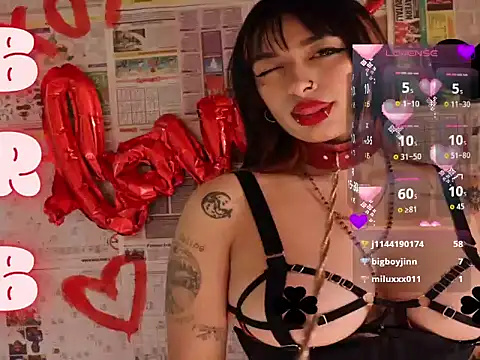 Chat +18 de _weird_sativa ao vivo