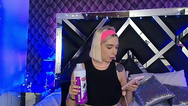 צ'אט XXX בשידור חי של victoriaa_lee_