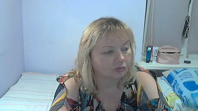 XXX chat uživo modela Lusi-777