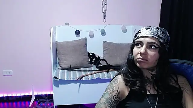 XXX chat uživo modela _onthary_6