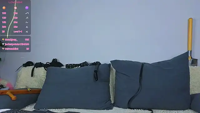 laracroftmansion's Live XXX Chat