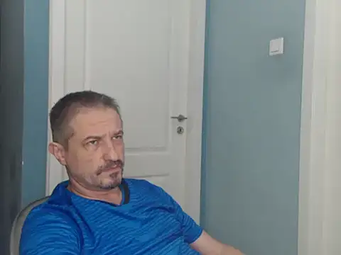 Онлайн чат XXX MisterFaithRO