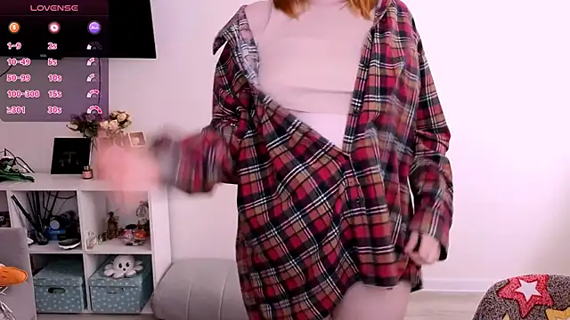 mori_dew élő XXX-chatje