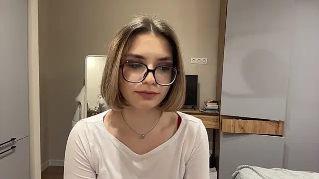 AnnaVelvetFire Adlı Modelin Canlı XXX Sohbeti