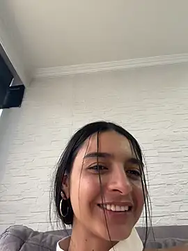 violeta365 élő XXX-chatje