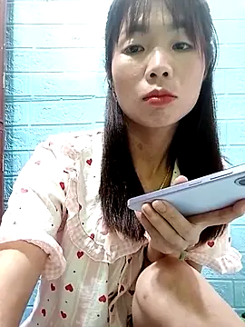 AmyLinee01 Live XXX Chat
