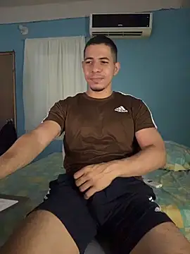 Im_steven লাইভ XXX চ্যাট