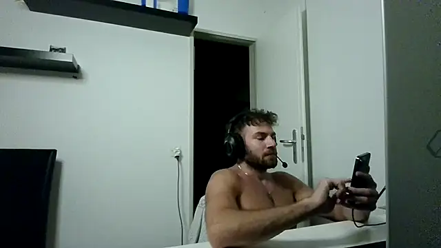 XXX chat uživo modela alpha-hunk