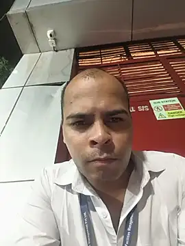 Vickyrajput009 现场XXX聊天