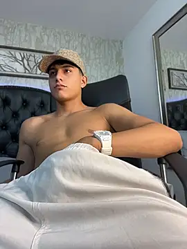 Lander_Cruz Live XXX-chat