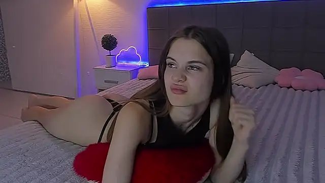 Chat +18 de LuisaClover ao vivo