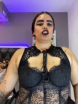 צ'אט XXX בשידור חי של MariaGaitan