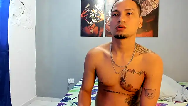 AndriVegas0718 Show in webcam
