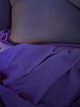 TwoWildToHide Live XXX-Chat